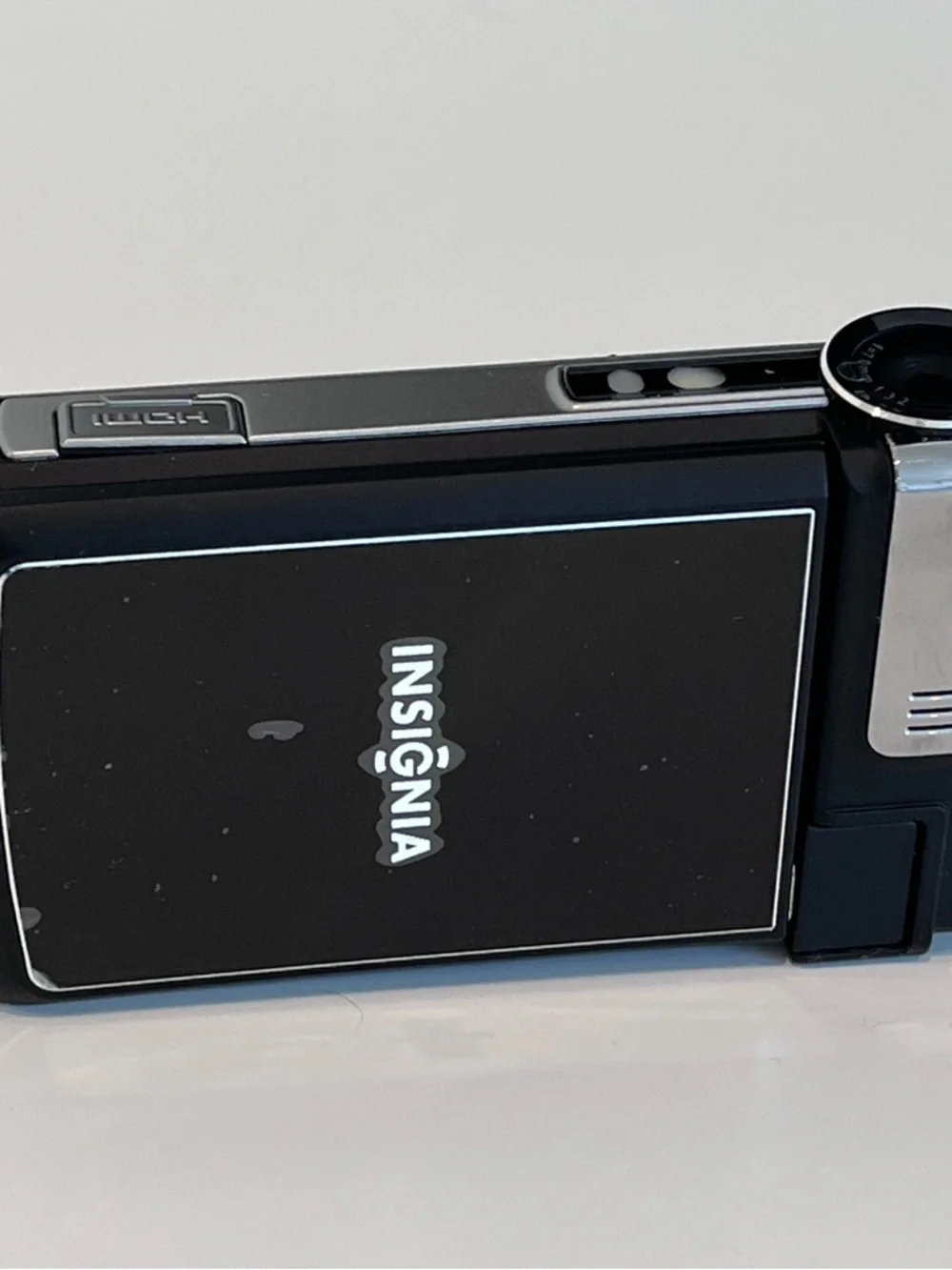 Insignia NS-DCC5HB09 HD Digital Camera Camcorder Tested w Battery, SD Card, Case